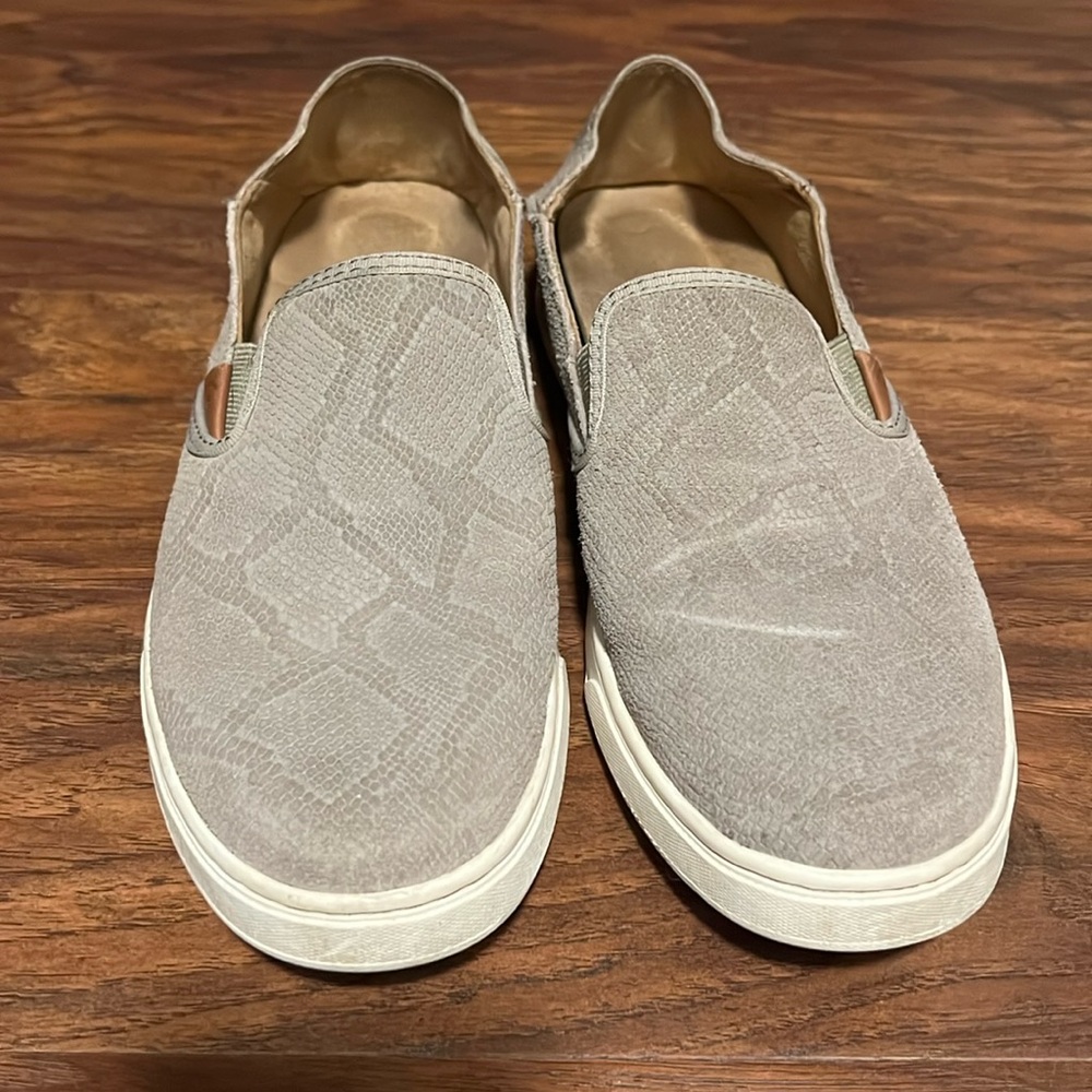 Olukai snake print slides 8.5